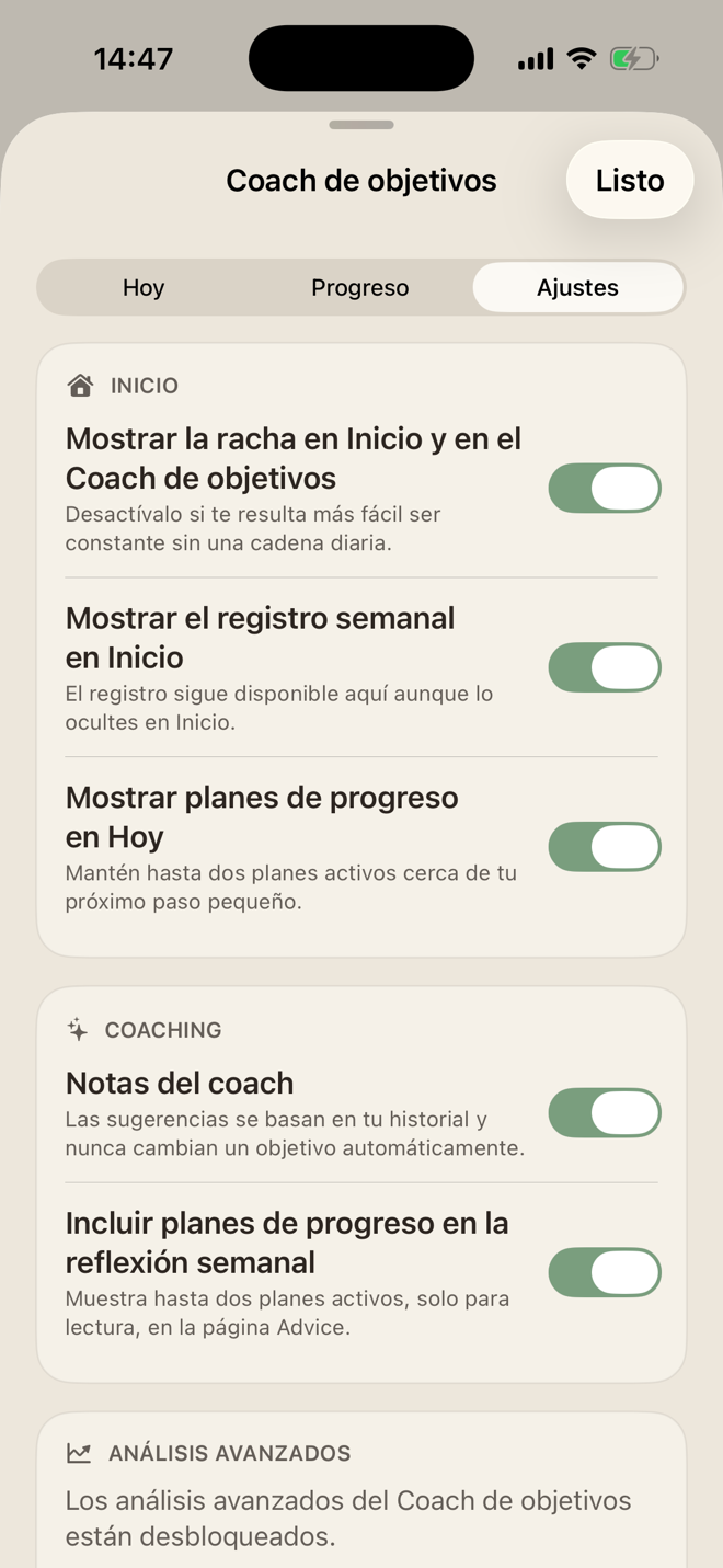 Ajustes de LiftPal para rachas, revisiones semanales, planes de progreso y notas del coach